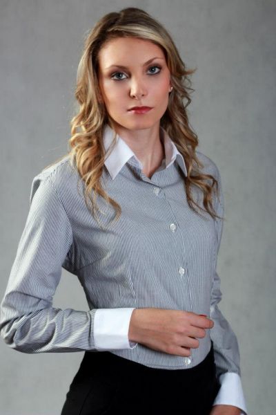 CAMISA LISTRADA PRETA